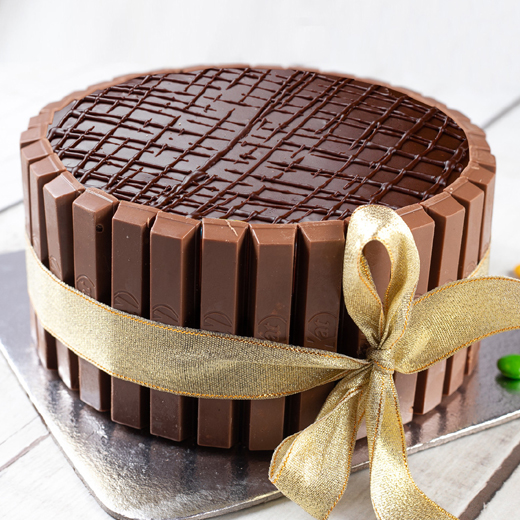 Baking Bond Kitkat Cake